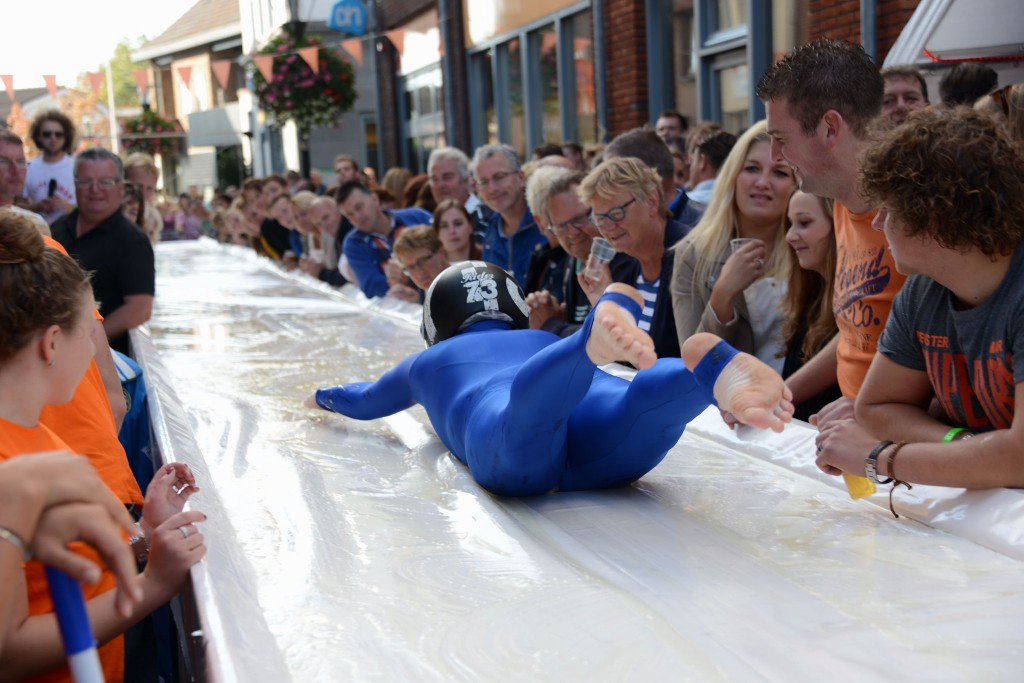 ../Images/Donderdag kermis 111.jpg